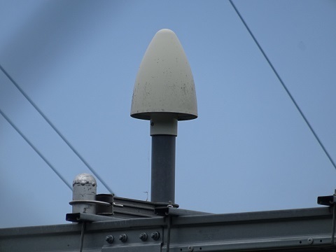 Image 28: 20230501detail-ant-gps.jpg