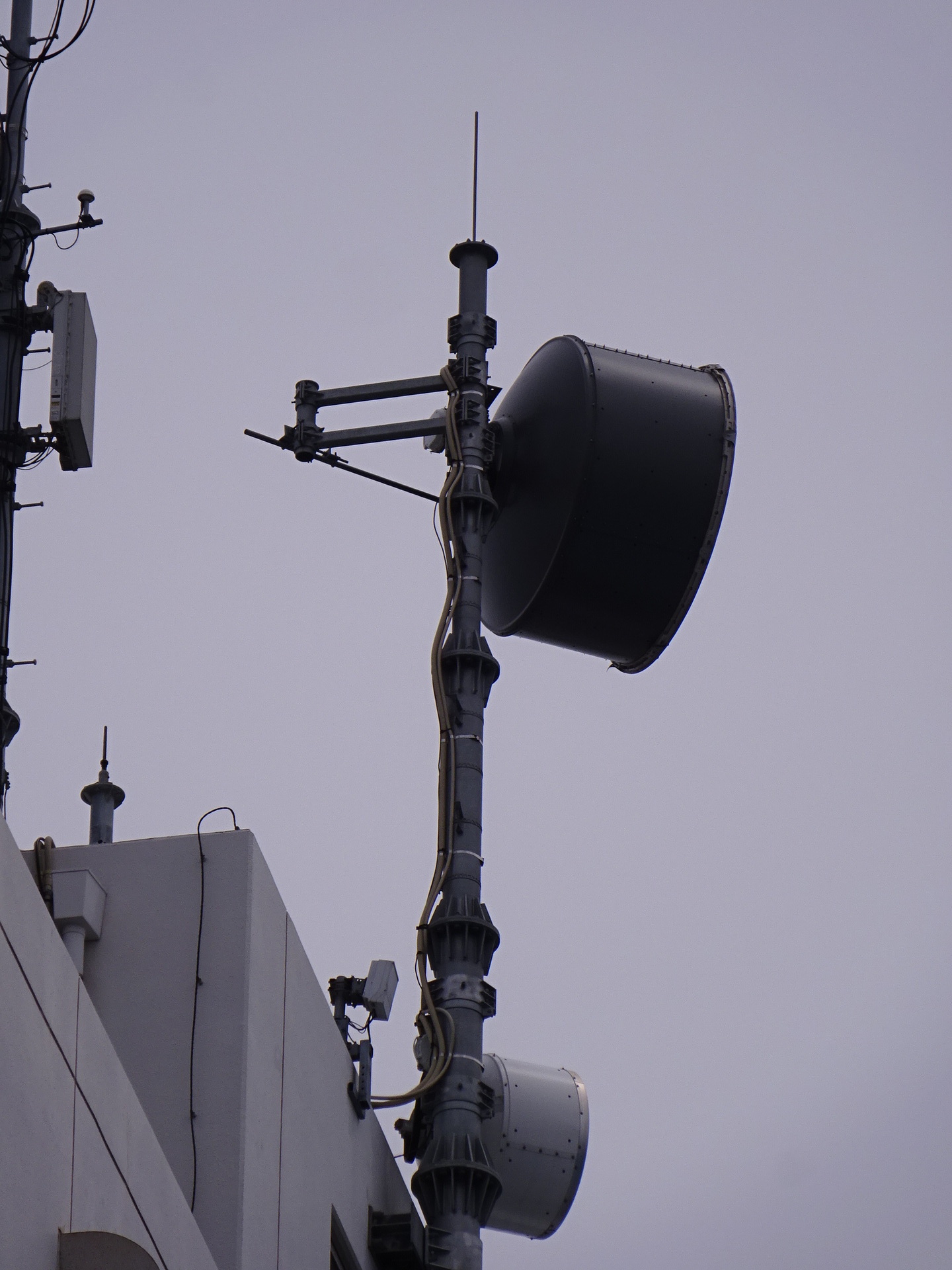 Image 37: 20250809front-sw-ple.jpg