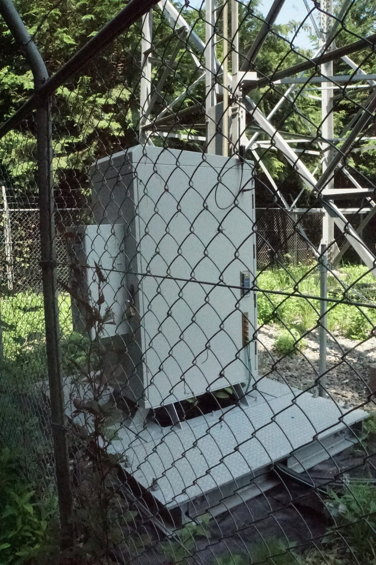 Image 29: 20260720tower-d-rack.jpg